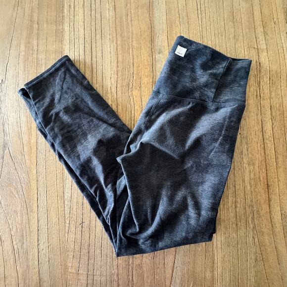 Vuori Pants - Vuori Clean Elevation leggings - Size M